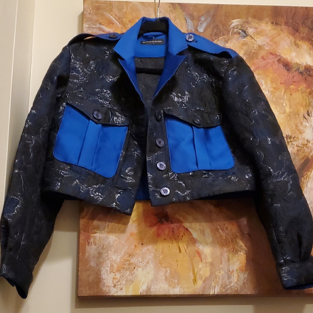 Nwot sz 2US made in UK Ostwald Helgason Vibrant Blue and Black Cropped Jacket